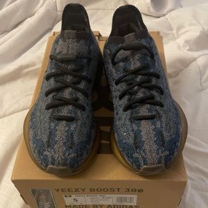 adidas Yeezy Boost 380
Covellite